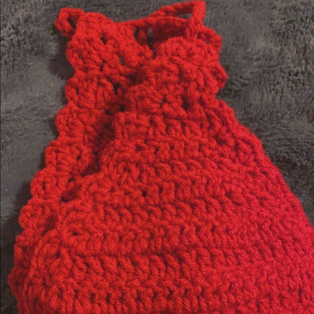 🍄 red crochet top